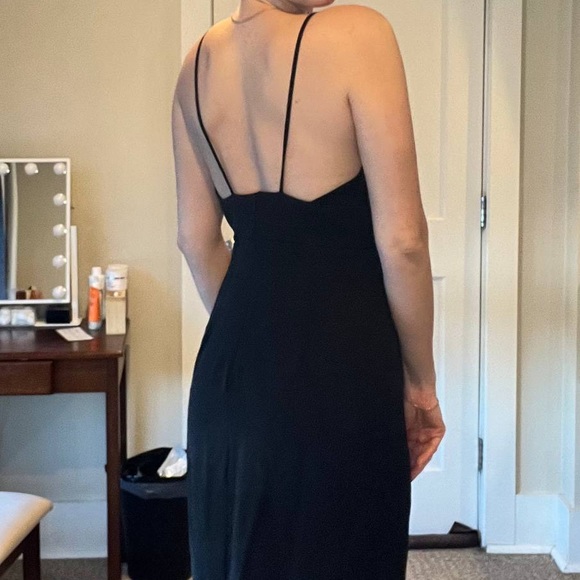 Black dress - Picture 4 of 5